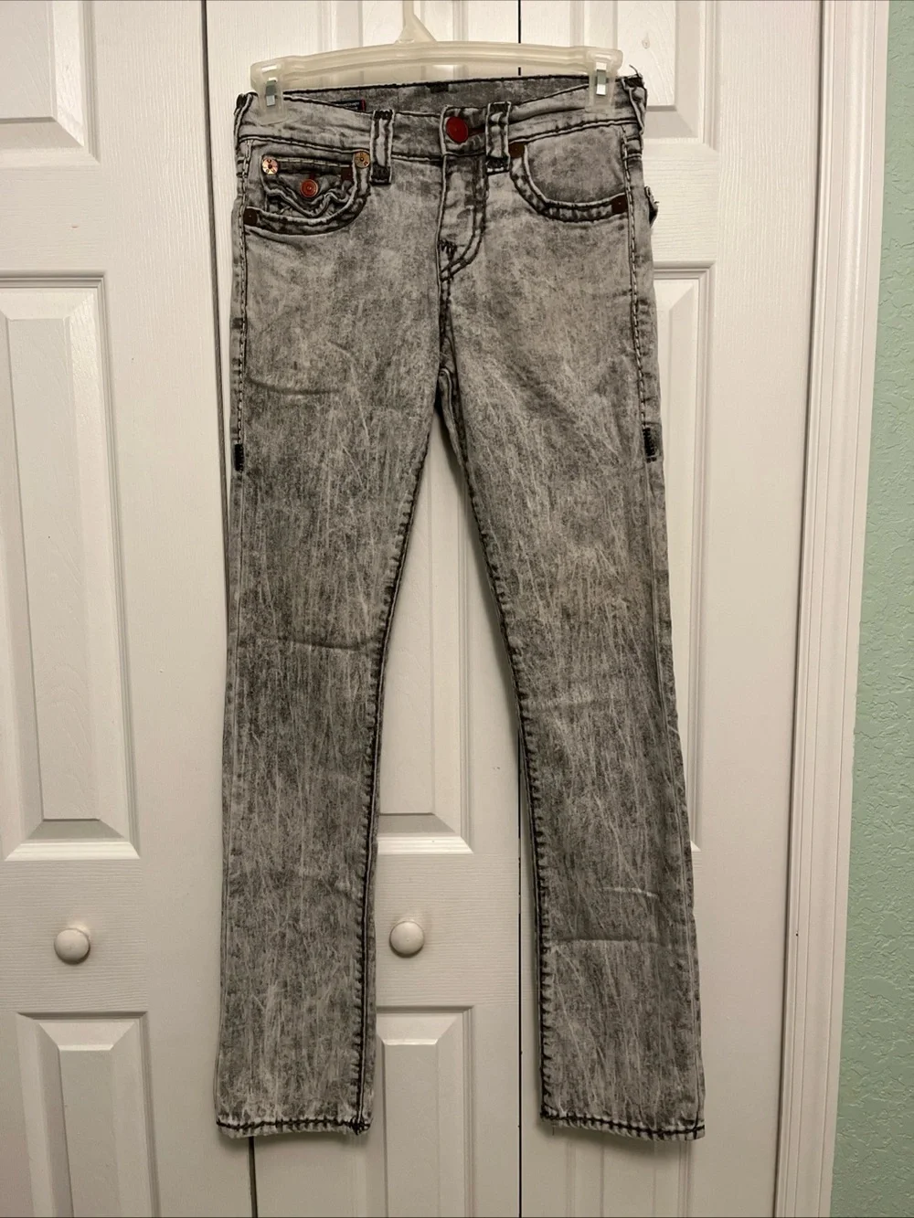 True Religion Men’s Acid-Wash Gray Skinny Jeans